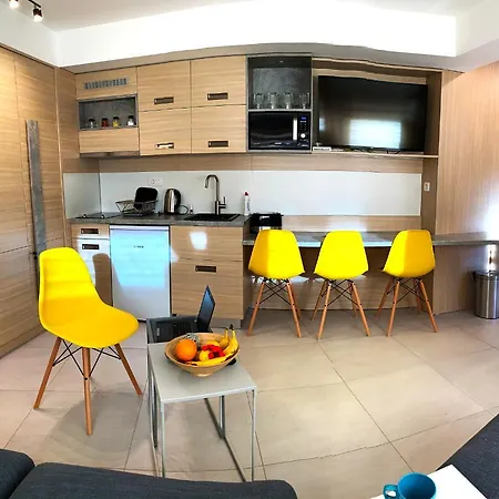 Family Lux Angella Konaci *